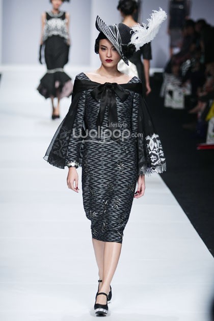 Abee by Ariy Arka Witchery of Mandalika. Jakarta Fashion Week 2015 at Senayan City. Jakarta. [Foto: Mohammad Abduh/Wolipop]