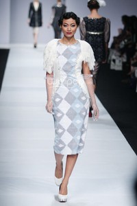 Abee by Ariy Arka Witchery of Mandalika. Jakarta Fashion Week 2015 at Senayan City. Jakarta. [Foto: Mohammad Abduh/Wolipop]