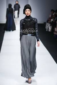 Rani Hatta Witchery of Mandalika. Jakarta Fashion Week 2015 at Senayan City. Jakarta. [Foto: Mohammad Abduh/Wolipop]