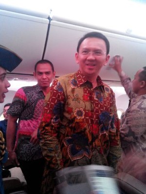 Ahok Ikut Terbang Bersama Jokowi ke Kupang Naik Pesawat Kepresidenan