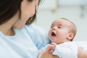 Merah-merah di Sekitar Mulut Bayi karena Alergi ASI? Jangan Langsung Percaya