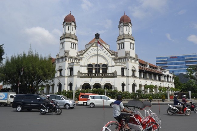 Rute Asyik Seharian Keliling Semarang