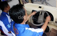Hari ini mobil karya siswa SMK Muhammadiyah itu akan diujicoba dari Jakarta ke Malang, Jawa Timur.