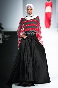 Ayu Dyah Andari Witchery of Mandalika. Jakarta Fashion Week 2015 at Senayan City. Jakarta. [Foto: Mohammad Abduh/Wolipop]
