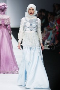 Ayu Dyah Andari Witchery of Mandalika. Jakarta Fashion Week 2015 at Senayan City. Jakarta. [Foto: Mohammad Abduh/Wolipop]