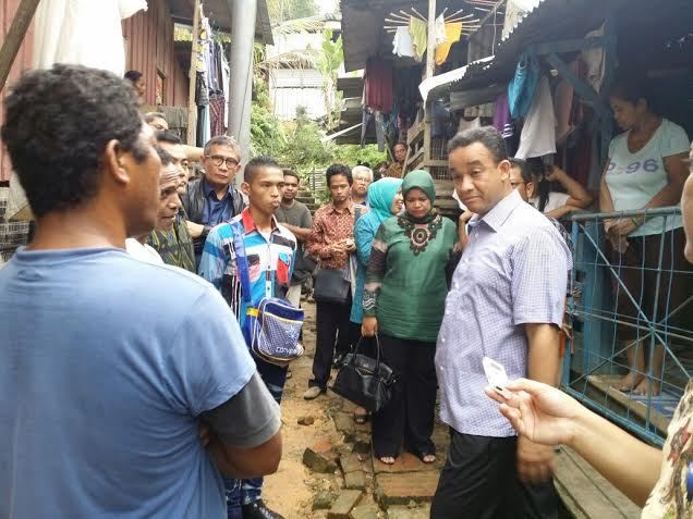 Menteri Anies Blusukan di Perkampungan WNI di Sabah Malaysia