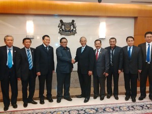 MPR: Singapura Persilakan Seret Koruptor yang Sembunyi di Negaranya