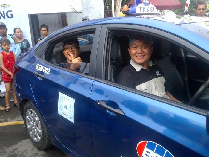 HUT Banyuwangi ke-243, Bosowa Hadiahi 25 Unit Taksi