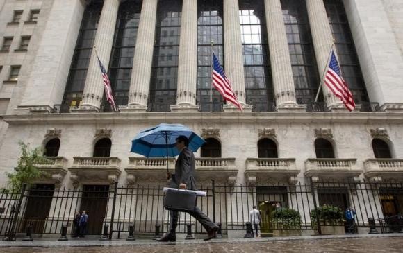 Wall Street Hijau 3 Hari Berturut-turut