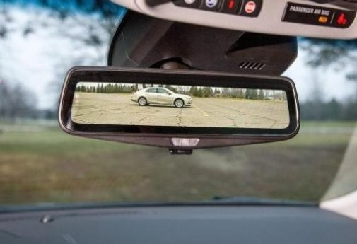 Wow, Cadillac Terbaru Pakai Spion Video Streaming