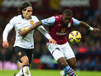 MU Ditahan Imbang 10 Pemain Villa