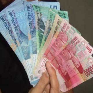 Dolar AS Mulai Jinak, Untung Mana Pegang Dolar atau Rupiah?