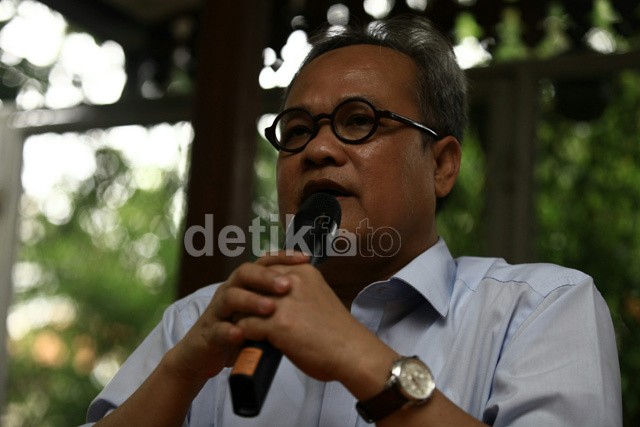Hajri Sindir Bambang Soesatyo: Sudah Puas Jadi Penadah