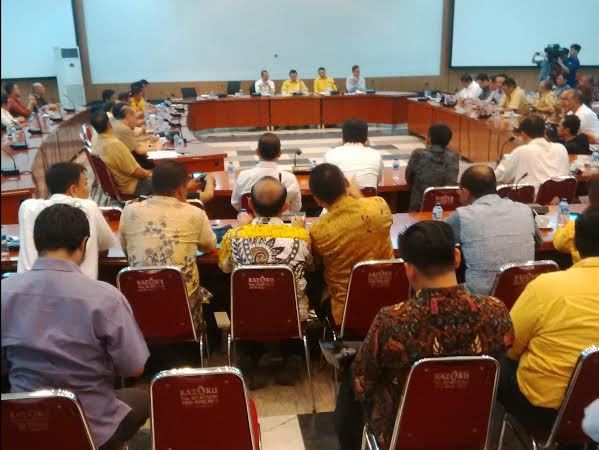 Ini Hasil Rapat Pleno Perdana Golkar Kubu Agung Laksono