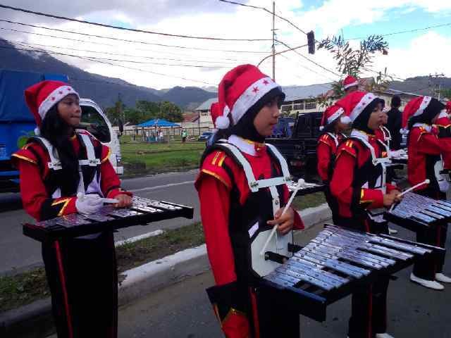Parade Santa Claus Sambut Natal di Jayapura Parade Santa Claus Sambut Natal di Jayapura