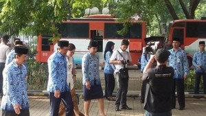 Tanpa Ahok, Wagub Djarot Pimpin Upacara Peringatan Hari Ibu di Monas