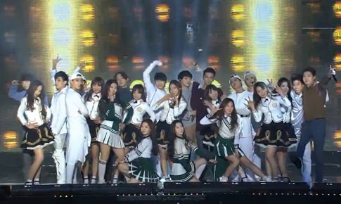 Ketika Grup Rookie YG, SM dan JYP Kolaborasi Sepanggung