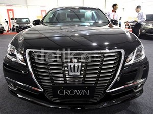 Mobil Dinas Rusak, Menko Sofyan Dipinjami yang Lebih Keren