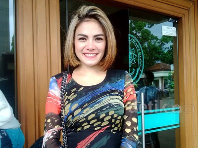 Nikita Mirzani Tampil Lebih Tertutup di Persidangan
