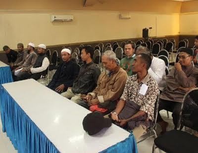 Kapolda Imbau JAS Tak Sweeping Karyawan Toko Muslim Pakai Atribut Natal