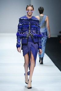 Priyo Oktaviano Dewi Fashion Knight. Journey to the World at Jakarta Fashion Week 2015. Senayan City. Jakarta. [Foto: Mohammad Abduh/Wolipop]