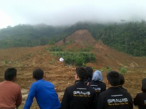 Masih Dikunjungi Warga, Lokasi Dipasang Spanduk Jadi Relawan Bukan Wisatawan