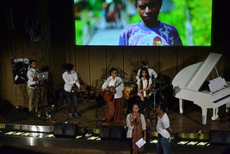 Suara Asmat Dipentaskan ke Panggung Musikal