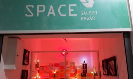 Yuk, Berkunjung ke Galeri Seni di Tengah Pasar