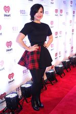 Demi Lovato Hingga Jessie J di Final Jingle Ball 2014