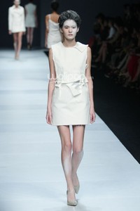 Vinora Dewi Fashion Knight. Journey to the World at Jakarta Fashion Week 2015. Senayan City. Jakarta. [Foto: Mohammad Abduh/Wolipop]