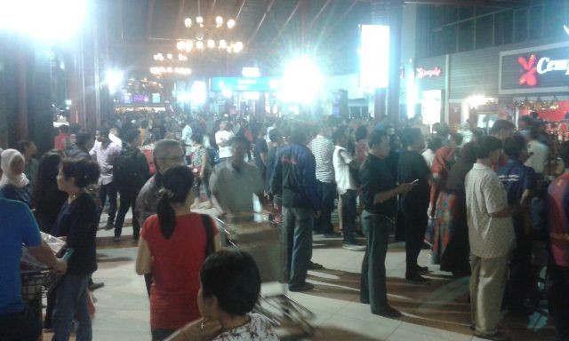 Jelang Long Weekend, Tol Menuju Bandara Malam Ini Padat