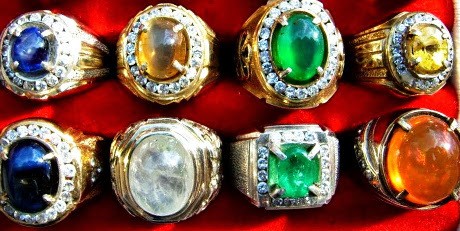 Mengoleksi Batu Akik, Mistis atau Hobi?