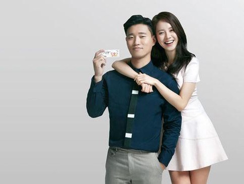 Mesra! Ini Gaya Song Ji Hyo dan Kang Gary Jadi Bintang Iklan