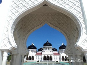 Seharian Keliling Banda Aceh, Seru Banget!