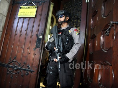 Jelang Natal, Polisi Sisir Gereja Katedral