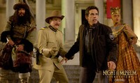 Di film ketiganya ini Larry dan kawan-kawan terjebak dalam keganjilan sebuah benda bersejarah, tablet Akhmenrah. (Dok 20th Century Fox)