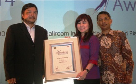 BCA Jadi Jawara HR Excellence Award 2014