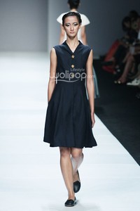 Kraton by Auguste Soesastro Dewi Fashion Knight. Journey to the World at Jakarta Fashion Week 2015. Senayan City. Jakarta. [Foto: Mohammad Abduh/Wolipop]