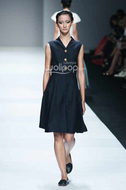 Kraton by Auguste Soesastro Dewi Fashion Knight. Journey to the World at Jakarta Fashion Week 2015. Senayan City. Jakarta. [Foto: Mohammad Abduh/Wolipop]