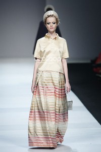 Kraton by Auguste Soesastro Dewi Fashion Knight. Journey to the World at Jakarta Fashion Week 2015. Senayan City. Jakarta. [Foto: Mohammad Abduh/Wolipop]