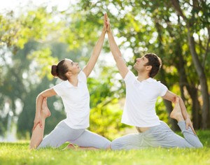Ini Alasan Latihan Yoga Efektif Menambah Kenikmatan dalam Bercinta