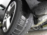 3 Jurus Jitu Saat Mobil Menghadapi Aquaplaning