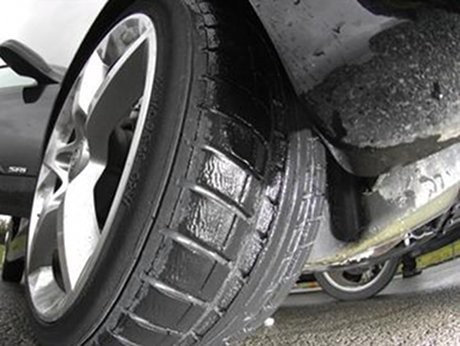 3 Jurus Jitu Saat Mobil Menghadapi Aquaplaning 3 Jurus Jitu Saat Mobil Menghadapi Aquaplaning