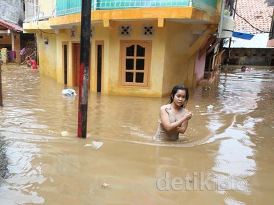 Kampung Pulo Kembali Terendam Banjir