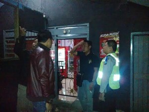 Toko Miras Oplosan di Probolinggo Digerebek, Penjual Sembunyi