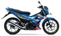 Satria FU150 MotoGP color edition. Buat pecinta kecepatan Suzuki melahirkan Satria FU150 MotoGP. Sesuai namanya Satria FU150 MotoGP color edition memiliki tampilan layaknya Suzuki GSX-RR yang akan digunakan untuk berkompetisi di balap MotoGP tahun 2015, dengan warna Macho Bright Blue, black engine cover dan stripping MotoGP. Pool/dok Suzuki.