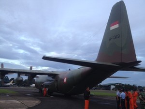 TNI AU Terbangkan 2 Hercules Bantu Pencarian Pesawat AirAsia yang Hilang