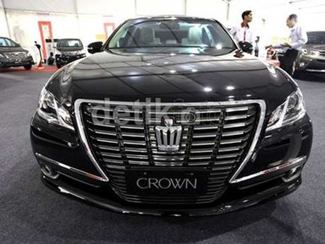 Mobil Menteri Dijual untuk Umum, Toyota?