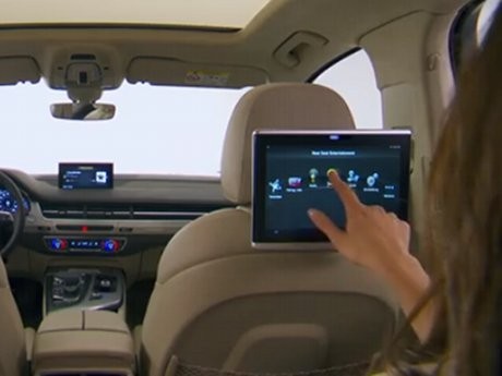 Fitur Hiburan Asyik di Audi Q7