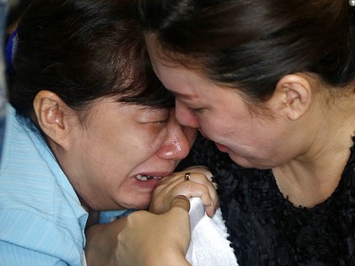 Kesedihan Keluarga Penumpang AirAsia